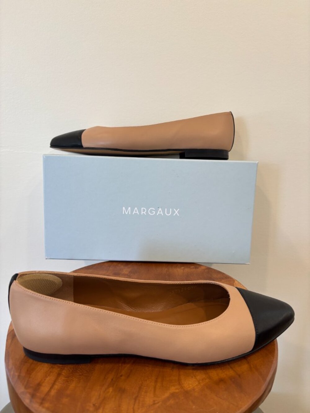 Margaux Captoe Pointe Dune and Black Nappa Leather Flats - 41.5 9.5/10 Wide - Picture 6 of 8